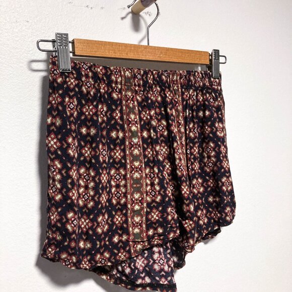 2 FOR $15 Brandy Melville Shorts - Picture 3 of 9